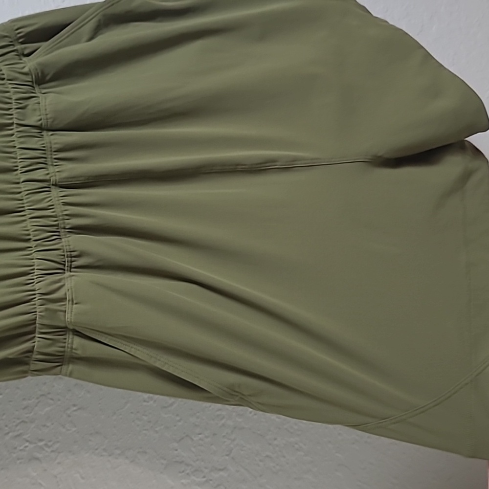 Lululemon Lightweight High-Neck Romper Bronze Green Size 8 - Picture 4 of 9